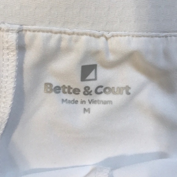 White tennis Skirt - Picture 2 of 3